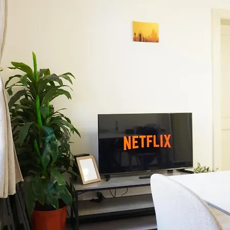 Flat With Balcony And Garage Apartment Prague Exterior photo